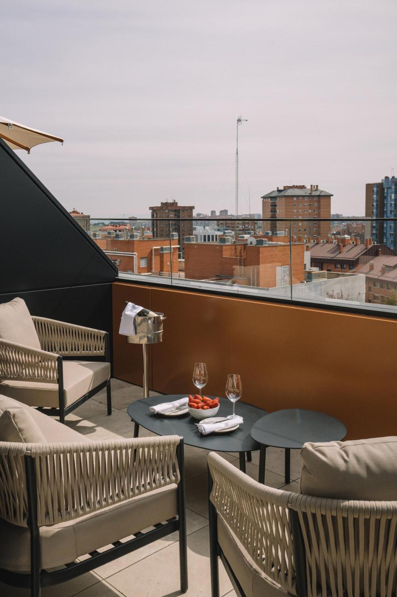Hotel Pinar Plaza Madrid Kültér fotó