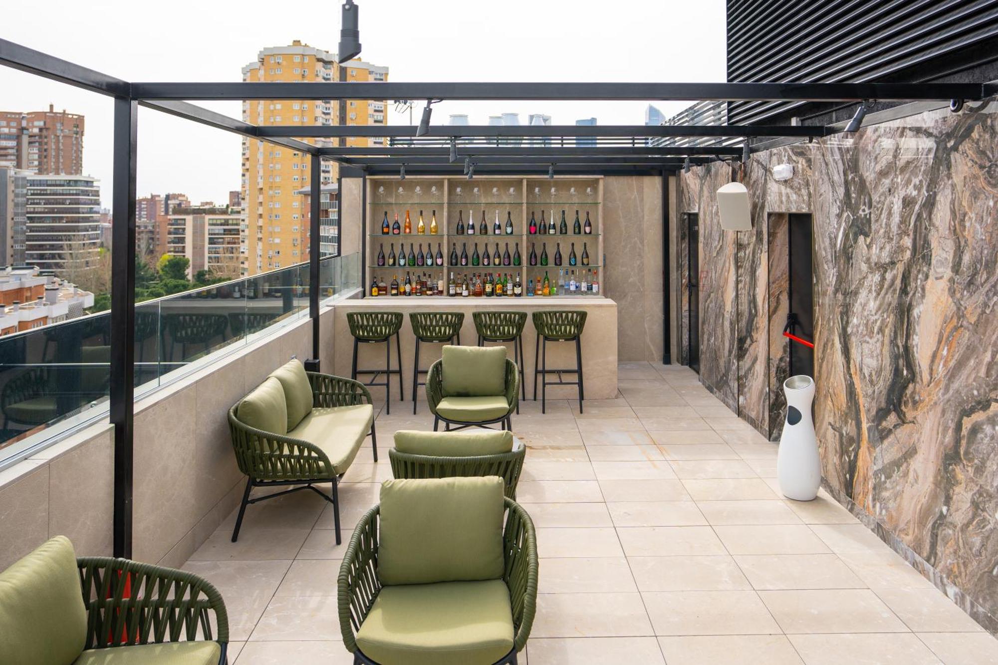 Hotel Pinar Plaza Madrid Kültér fotó